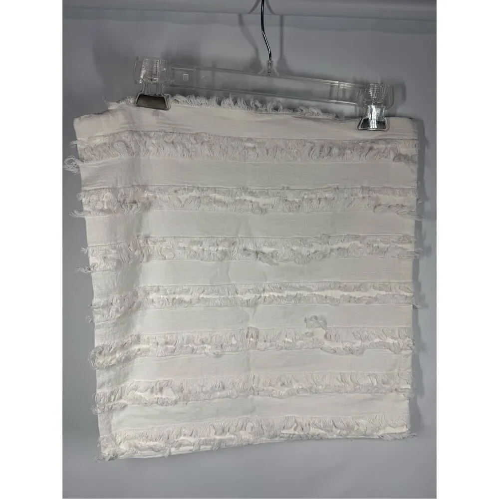 Single 16 x 16 pillowcase, frayed detail stripes ￼